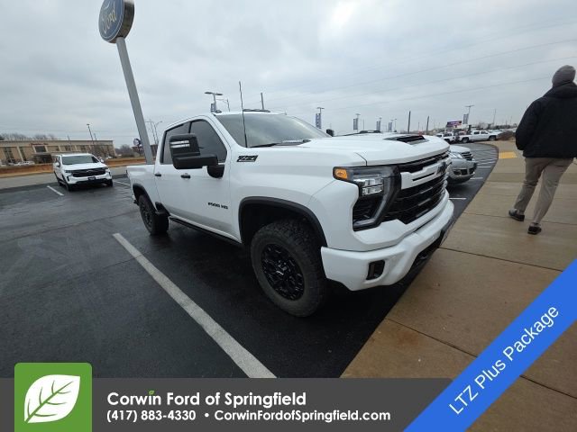 Used 2024 Chevrolet Silverado 2500 LTZ w/ LTZ Plus Package image 3