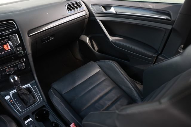 Used 2015 Volkswagen Golf R 4-Door AWD/4WD image 25
