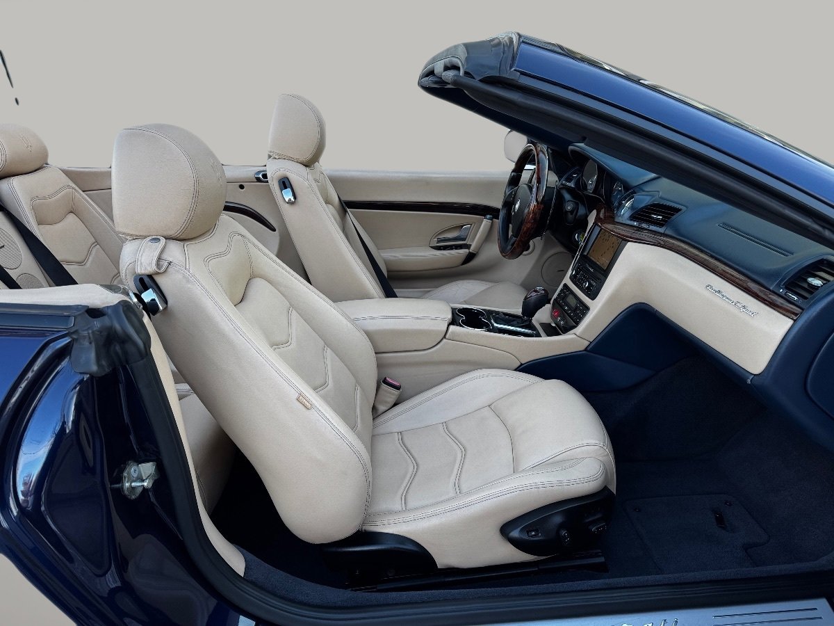 Used 2013 Maserati GranTurismo Sport RWD image 19