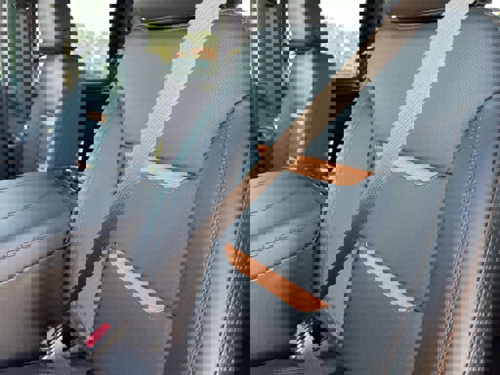 New 2026 GMC Sierra 2500 AT4 w/ AT4 Premium Plus Package image 15