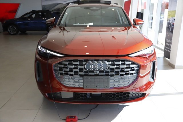 New 2025 Audi Q5 Premium Plus image 10