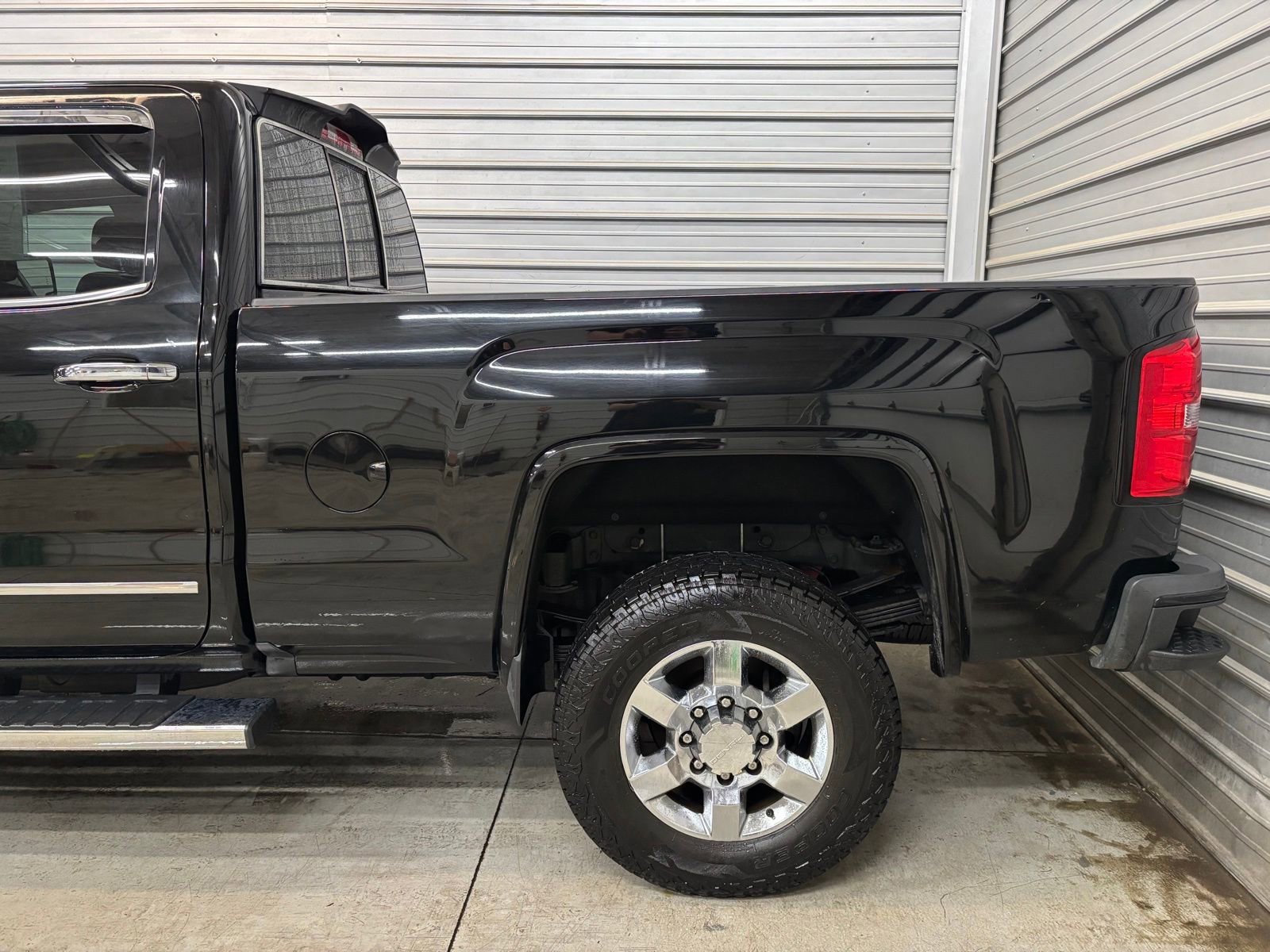 Used 2018 GMC Sierra 3500 Denali w/ Duramax Plus Package image 5
