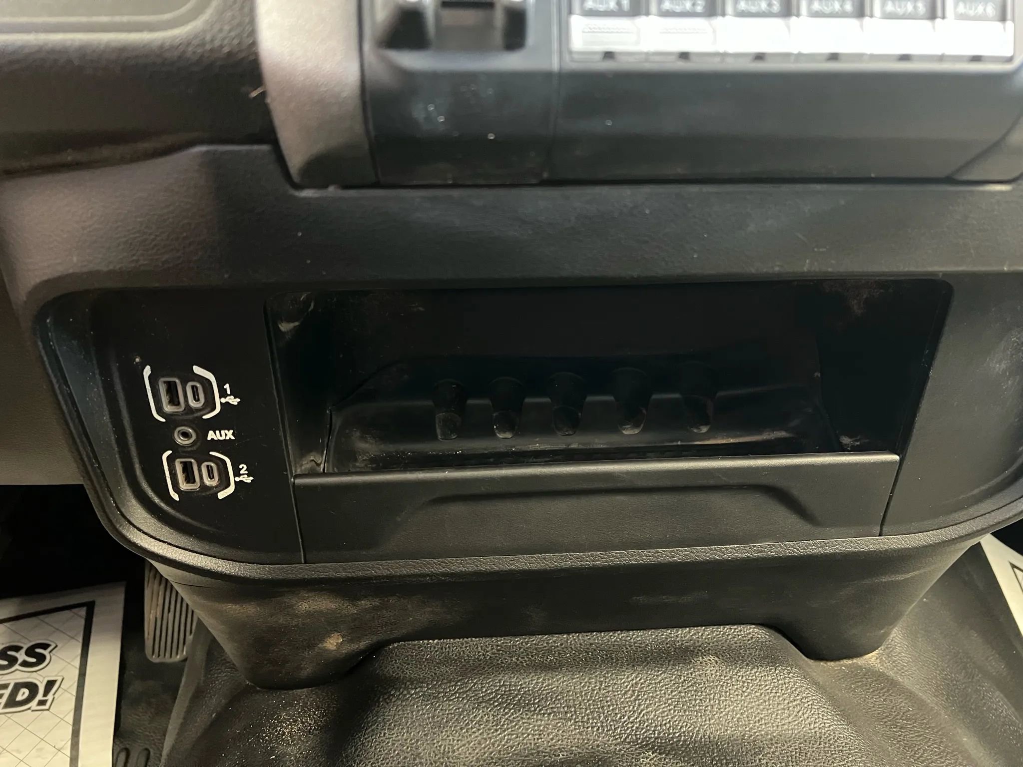 Used 2021 RAM 3500 Tradesman w/ Chrome Appearance Group image 32