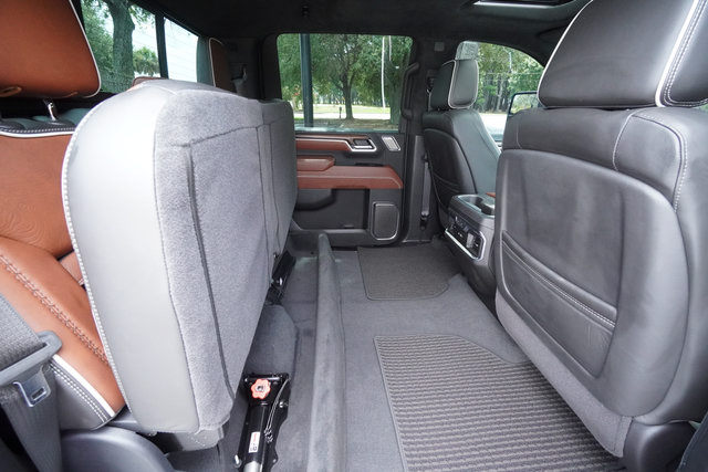 Used 2025 GMC Sierra 2500 Denali Ultimate AWD/4WD image 32