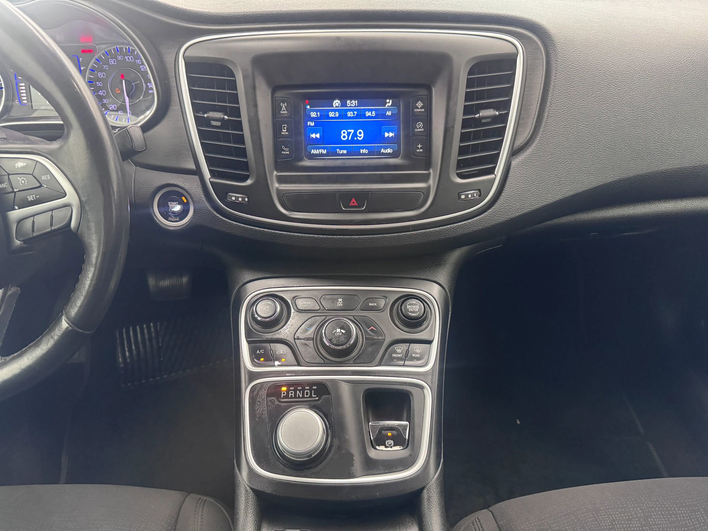 Used 2015 Chrysler 200 Limited image 17