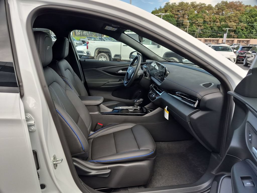 New 2026 Buick Envista Sport Touring w/ Convenience I Package FWD image 35