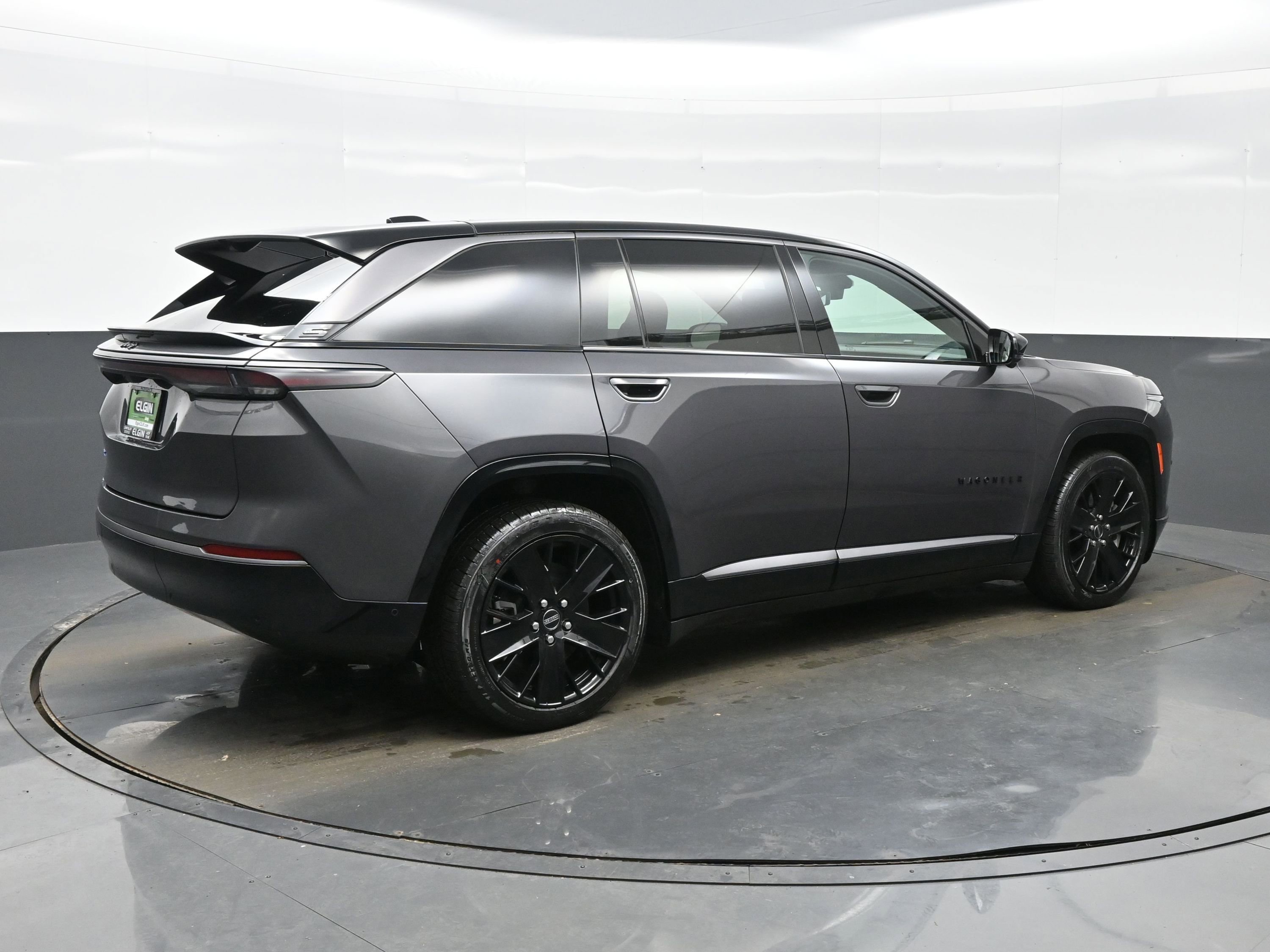 Used 2024 Jeep Wagoneer Launch Edition image 6