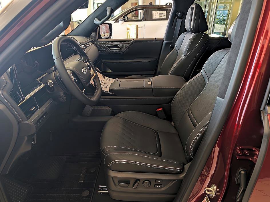 New 2026 INFINITI QX80 Autograph image 10