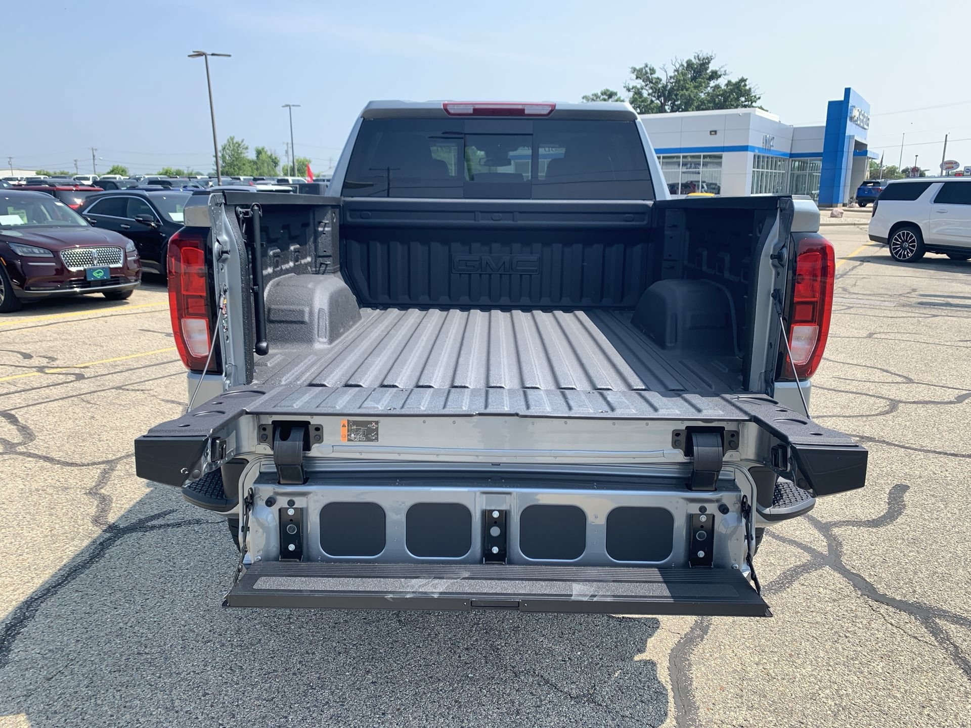 New 2025 GMC Sierra 1500 Elevation w/ Elevation Premium Package AWD/4WD image 45