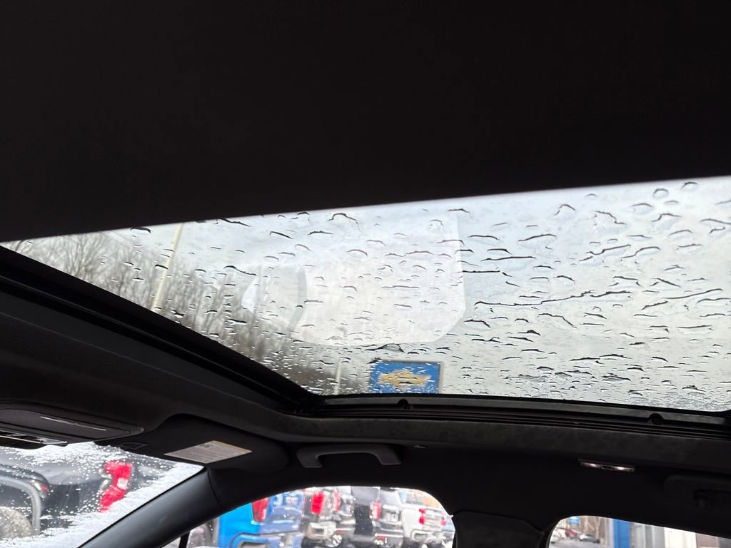 Used 2022 Lincoln Corsair Reserve w/ Equipment Group 201A image 12