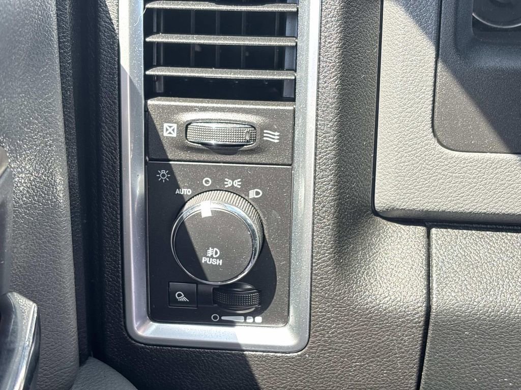 Used 2018 RAM 1500 Big Horn image 24