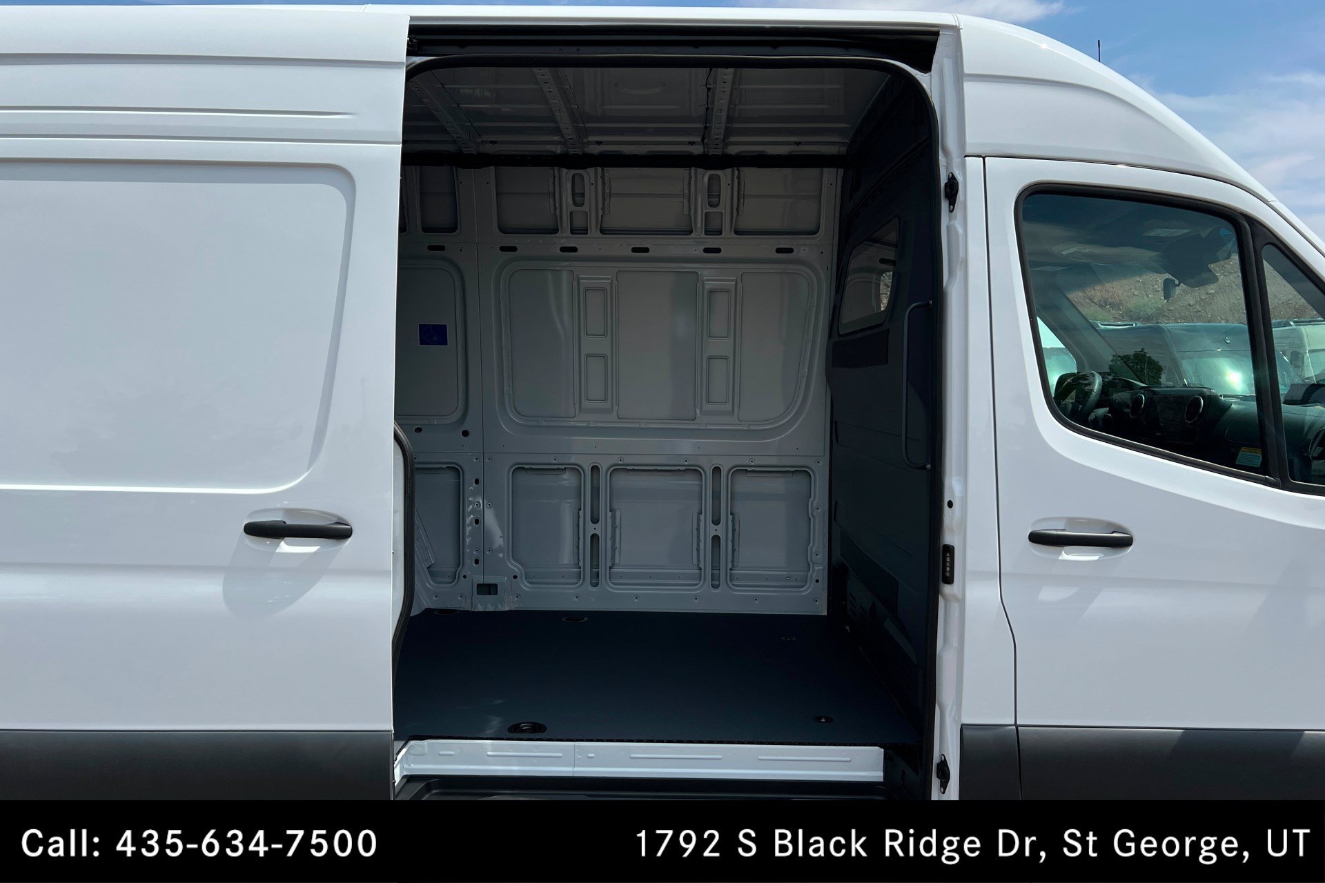 Used 2026 Mercedes-Benz Sprinter 2500 image 15