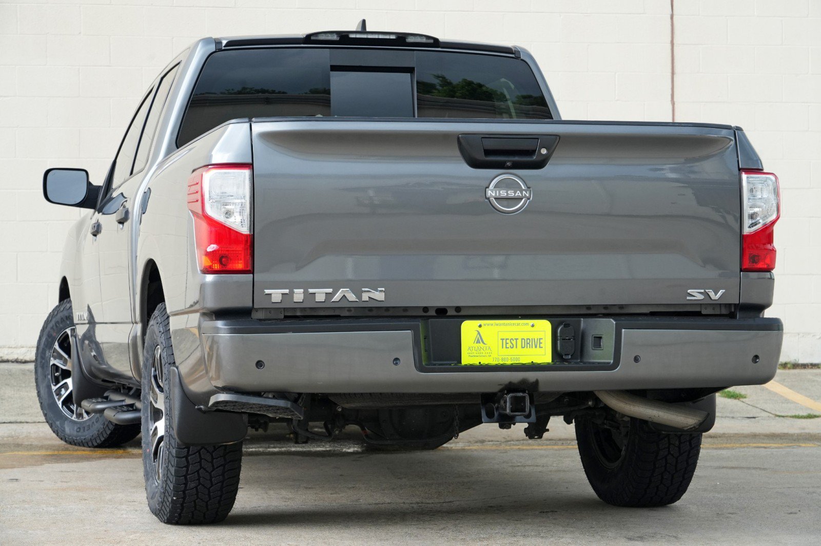 Used 2023 Nissan Titan SV w/ SV Convenience Package RWD image 5