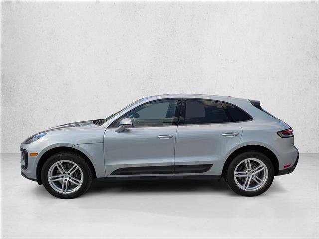 Used 2024 Porsche Macan image 9