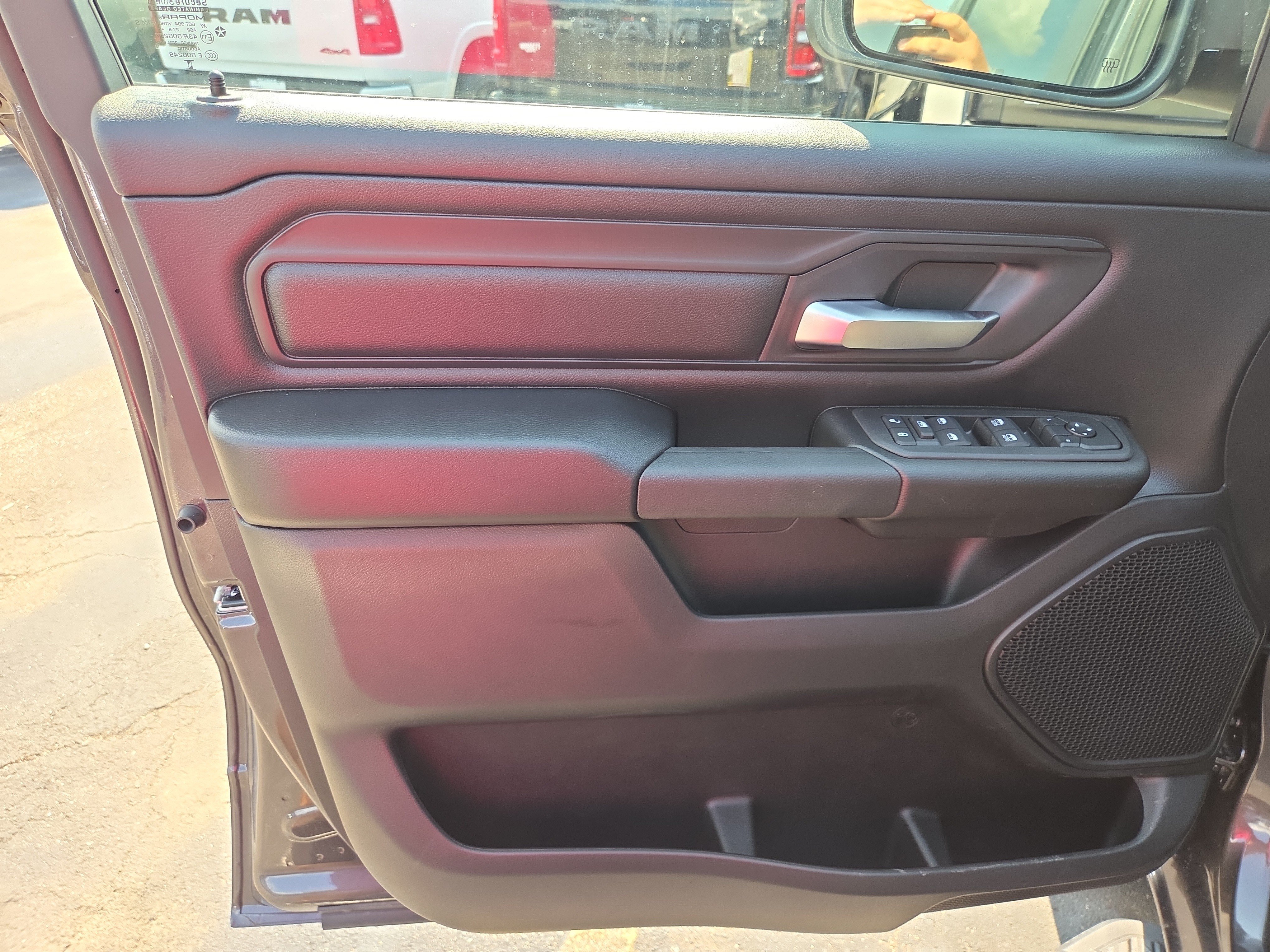 New 2026 RAM 1500 Express AWD/4WD image 5