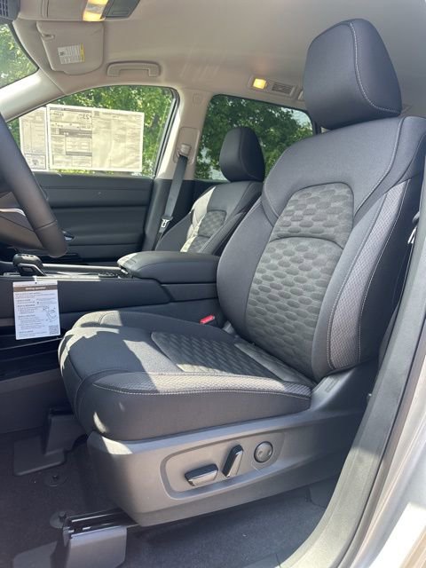 New 2025 Nissan Pathfinder SV w/ Cargo Package image 17