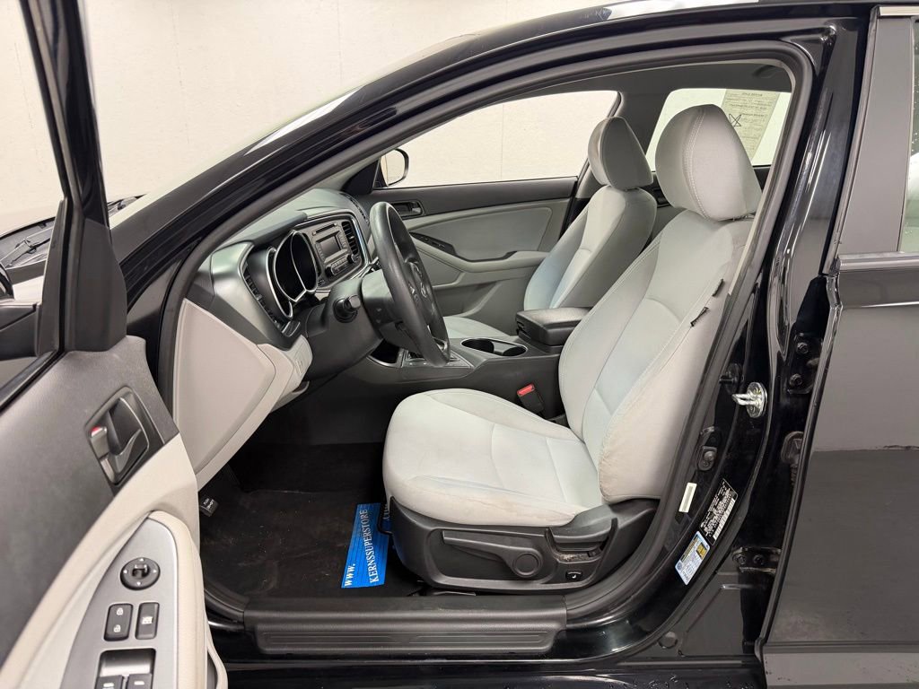 Used 2015 Kia Optima LX FWD image 17