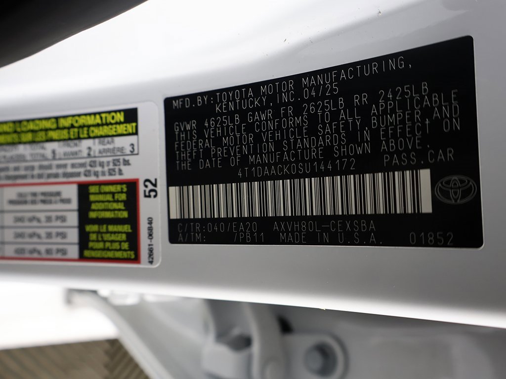 Used 2025 Toyota Camry SE image 42