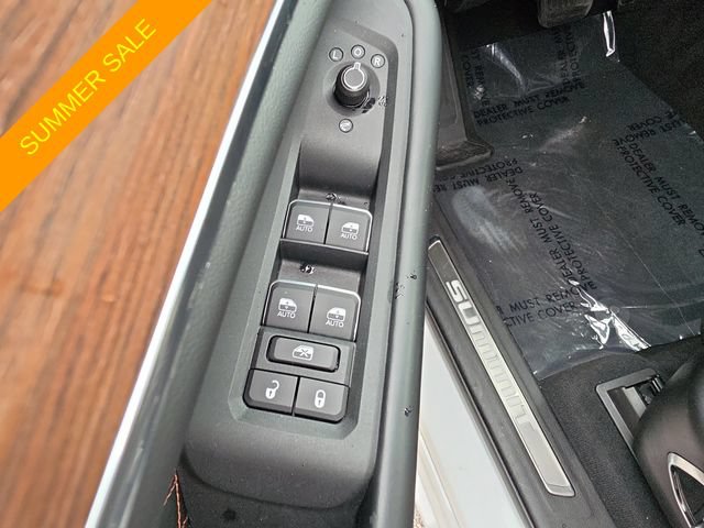 Certified 2025 Jeep Grand Cherokee Summit w/ Obsidian Package AWD/4WD image 14