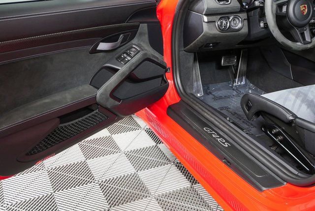 Used 2024 Porsche 718 Cayman GT4 RS RWD image 19