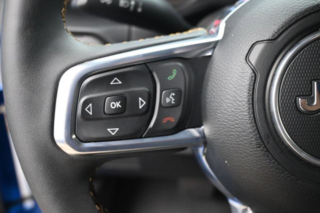 Used 2024 Jeep Wrangler Unlimited Sahara w/ Technology Group AWD/4WD image 11