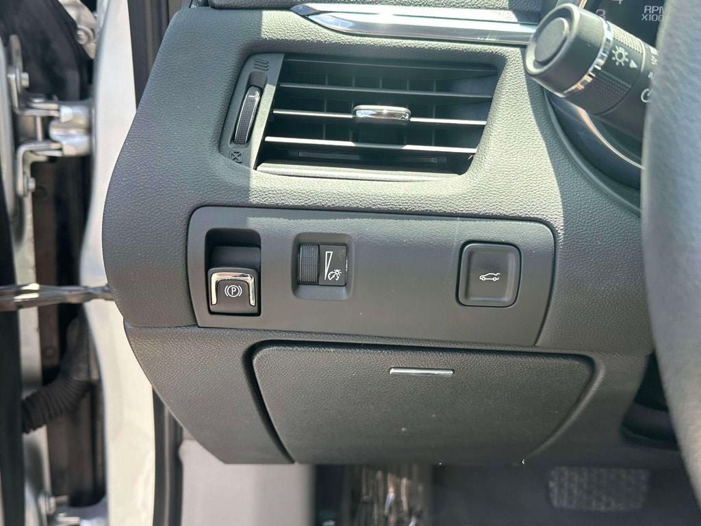 Used 2018 Chevrolet Impala LS FWD image 21