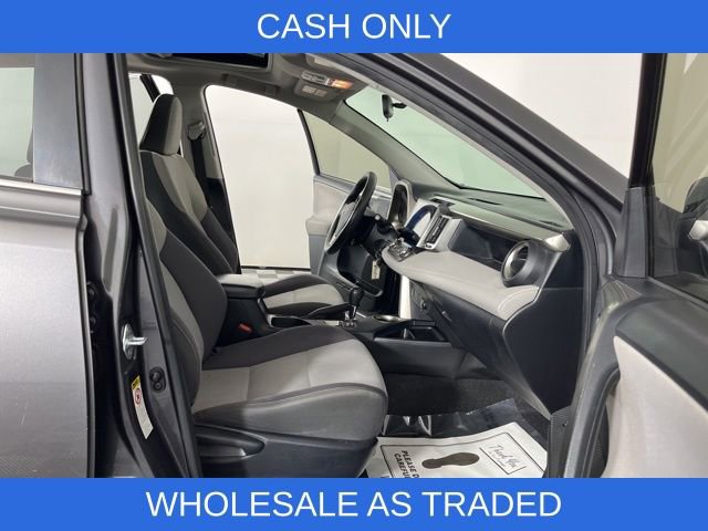 Used 2015 Toyota RAV4 XLE image 34