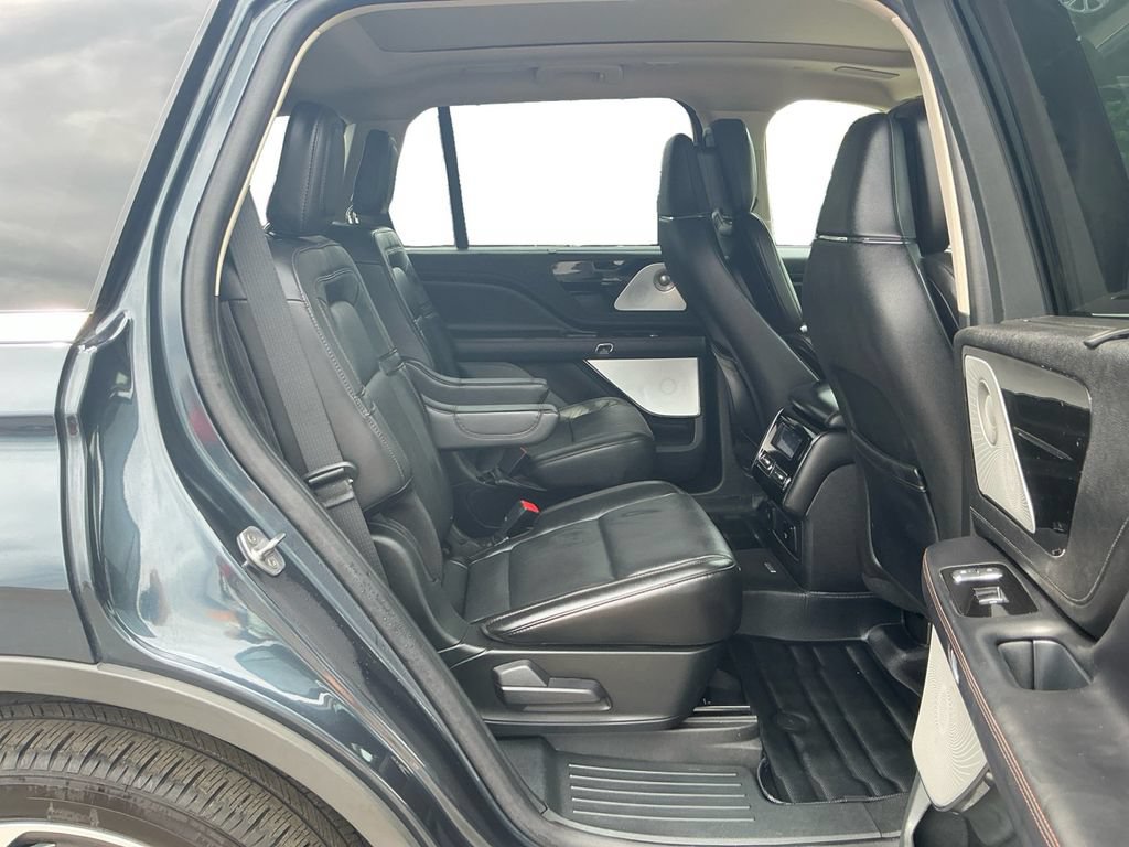Certified 2024 Lincoln Aviator Reserve w/ Equipment Group 201A AWD/4WD image 23