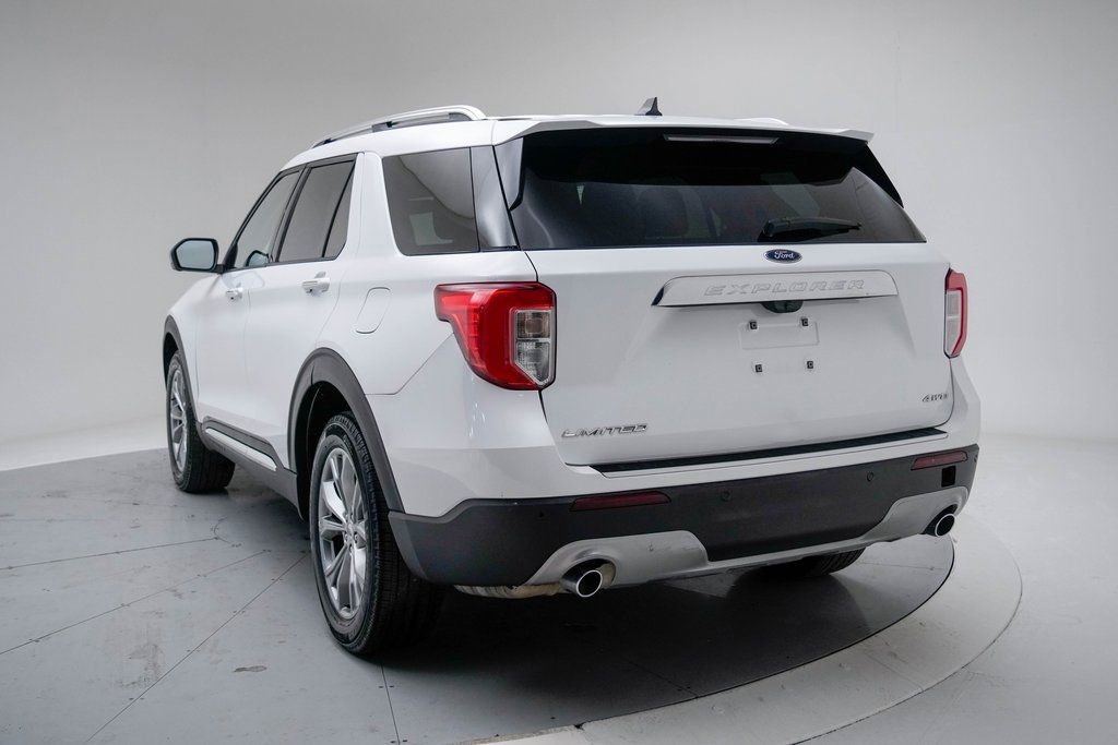 Used 2023 Ford Explorer Limited image 7