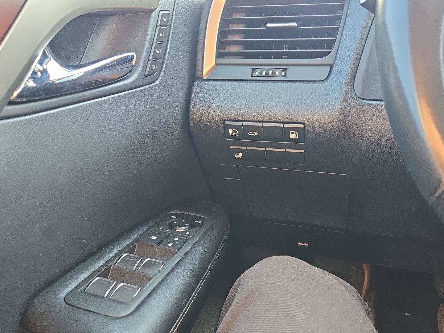 Used 2022 Lexus RX 450h AWD w/ Premium Package image 21