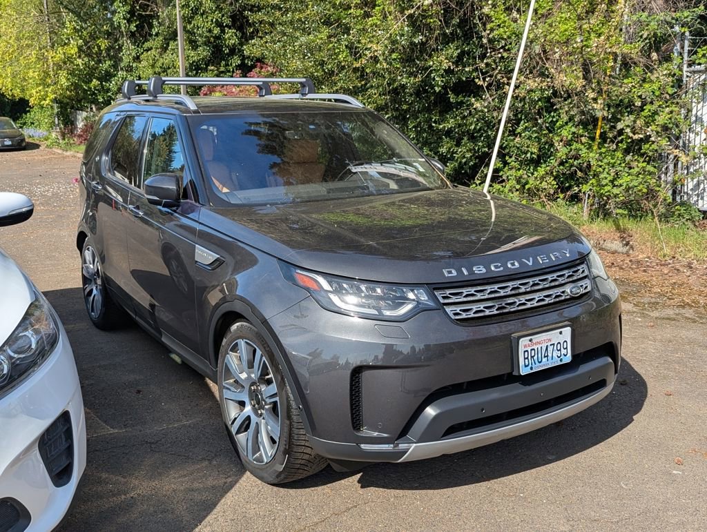 Used 2017 Land Rover Discovery HSE Luxury image 9