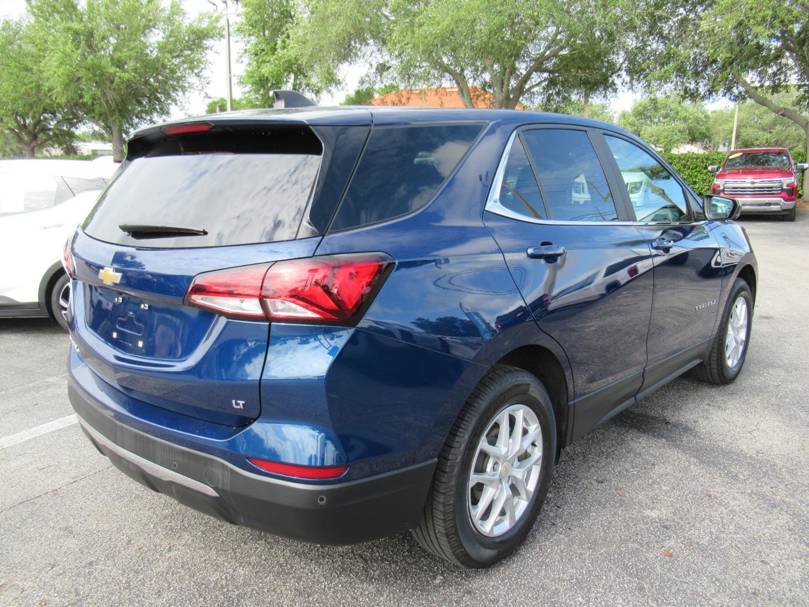 Used 2022 Chevrolet Equinox LT image 6