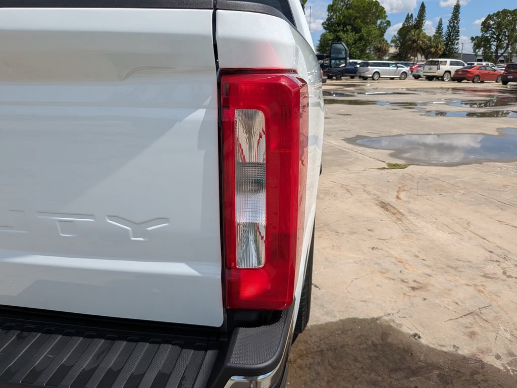 Used 2025 Ford F350 XL w/ XL Chrome Package RWD image 12