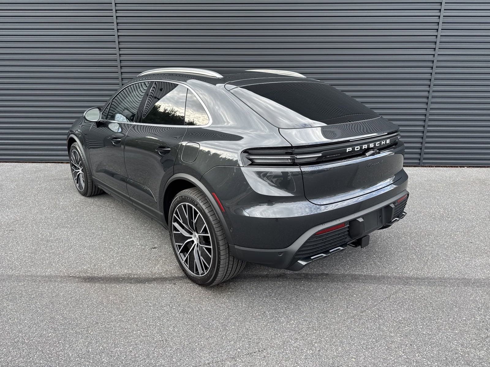 New 2025 Porsche Macan 4 Electric image 3