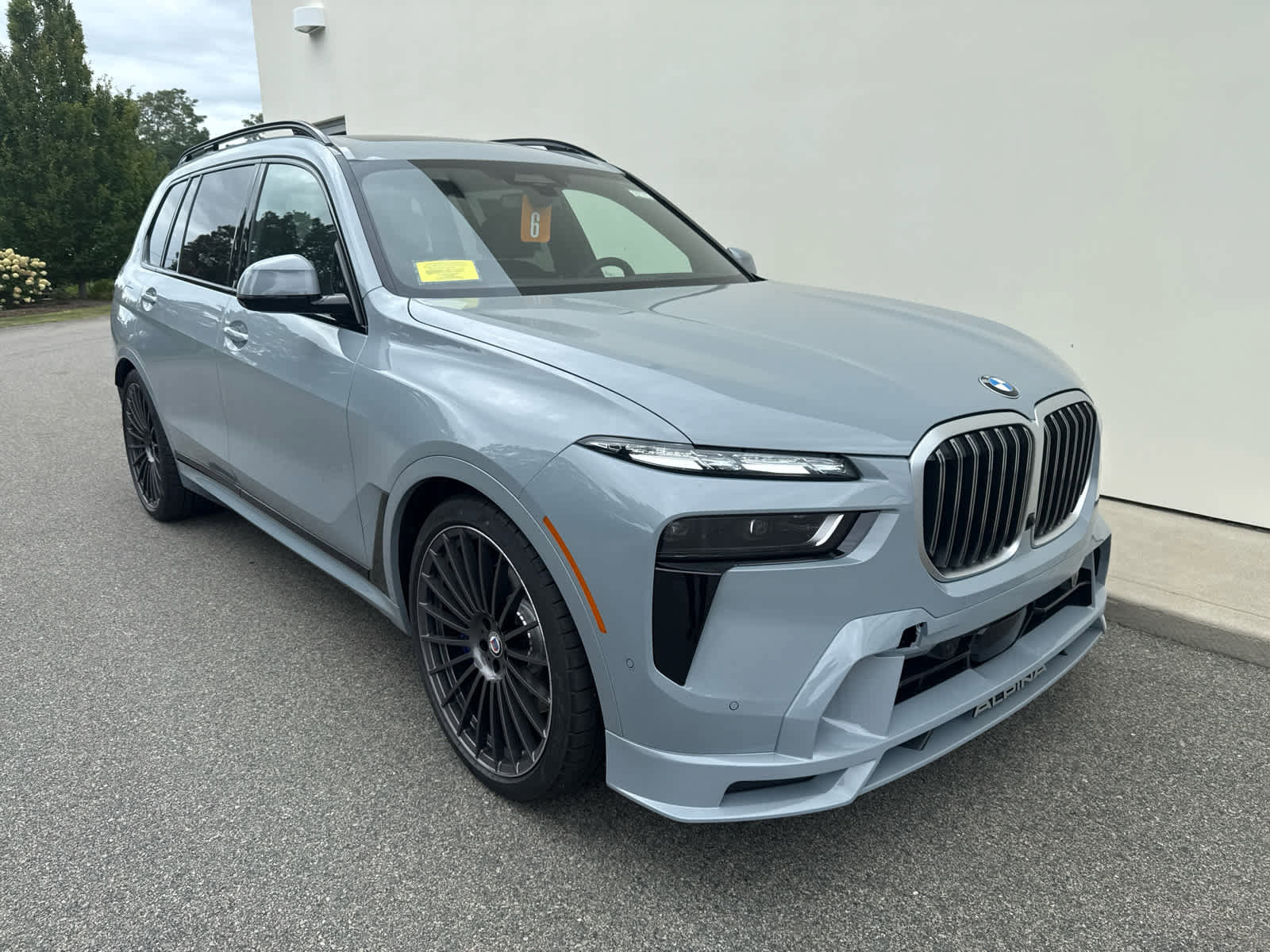 New 2026 BMW ALPINA XB7 image 3