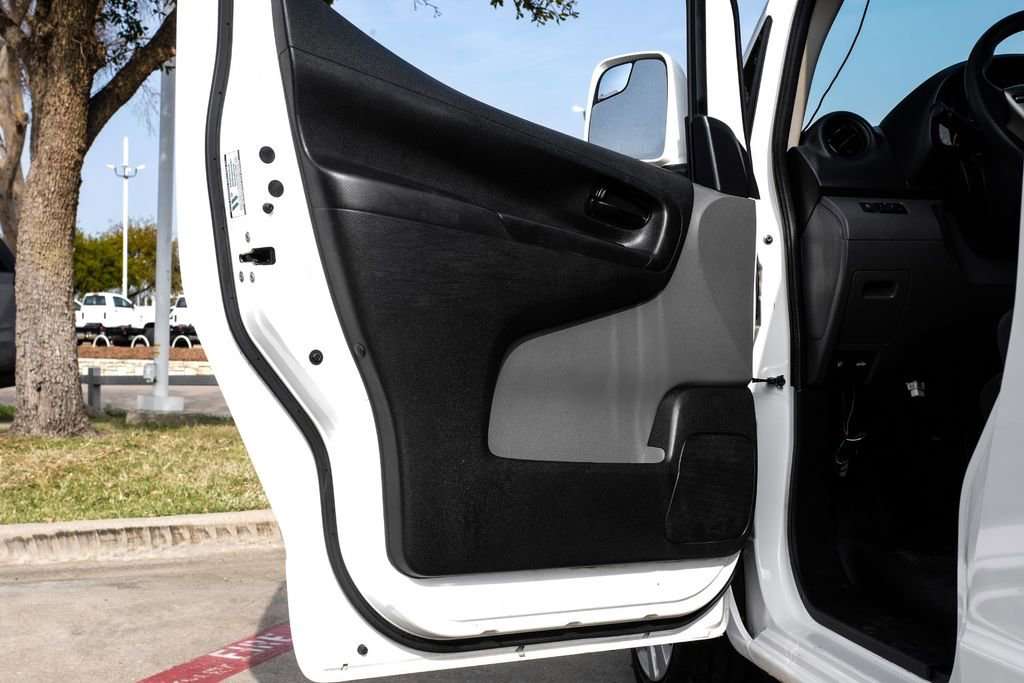 Used 2020 Nissan NV200 SV image 37