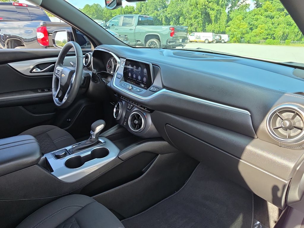 Certified 2021 Chevrolet Blazer LT w/ Redline Edition FWD image 29