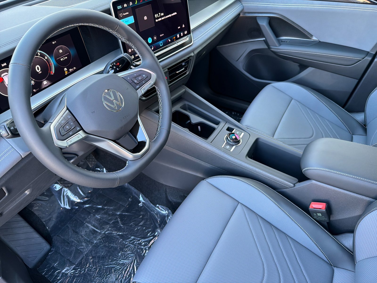 New 2026 Volkswagen Tiguan SE AWD/4WD image 10
