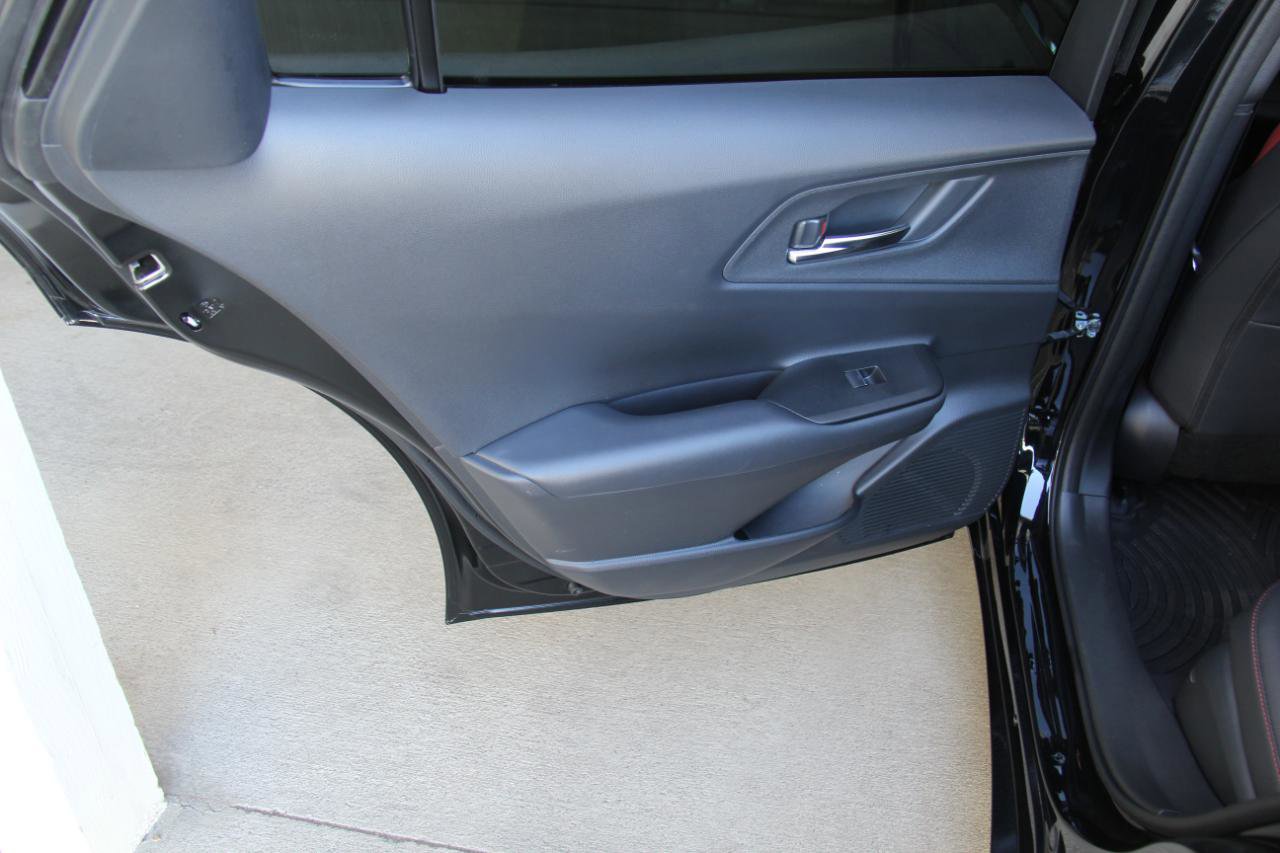 Used 2025 Toyota Prius Plug-In Hybrid image 26