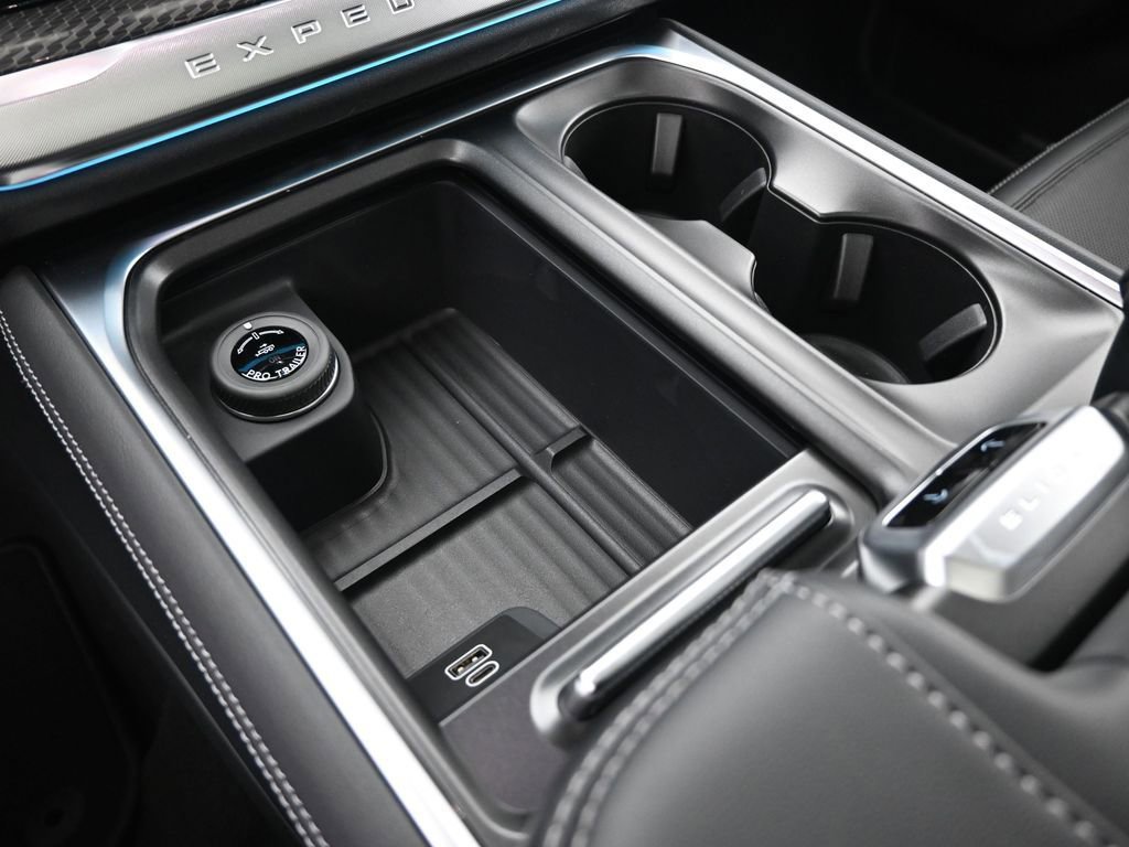 New 2026 Ford Expedition Max Platinum w/ Stealth Appearance Package image 17
