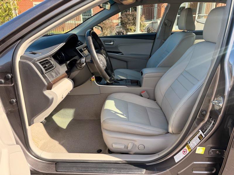 Used 2015 Toyota Camry XLE FWD image 10