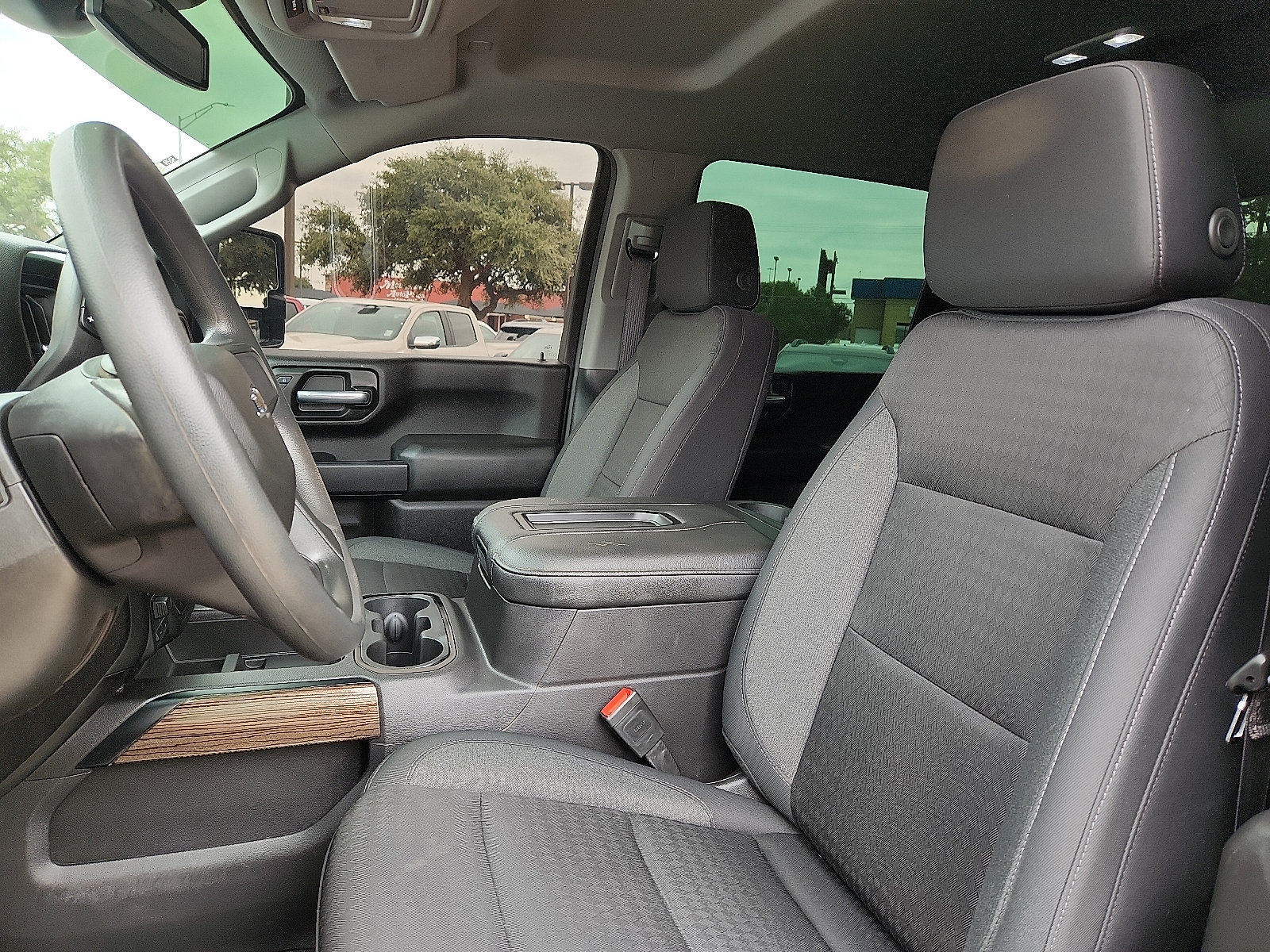 Used 2024 Chevrolet Silverado 2500 Custom w/ Custom Value Package AWD/4WD image 14
