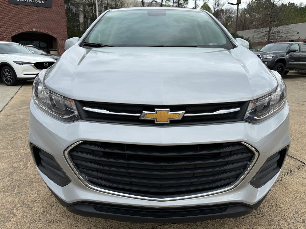 Used 2022 Chevrolet Trax LS w/ Tint and Cruise Package FWD image 3