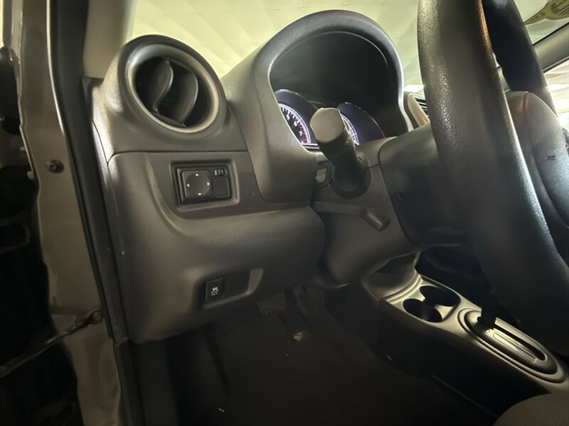 Used 2012 Nissan Versa SV w/ Convenience Pkg FWD image 14