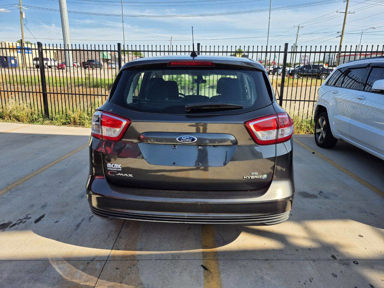 Used 2017 Ford C-MAX SE image 8