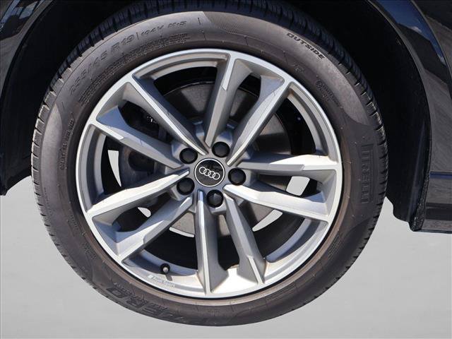 Used 2023 Audi Q3 2.0T Premium w/ Black Optic Sport Package AWD/4WD image 30