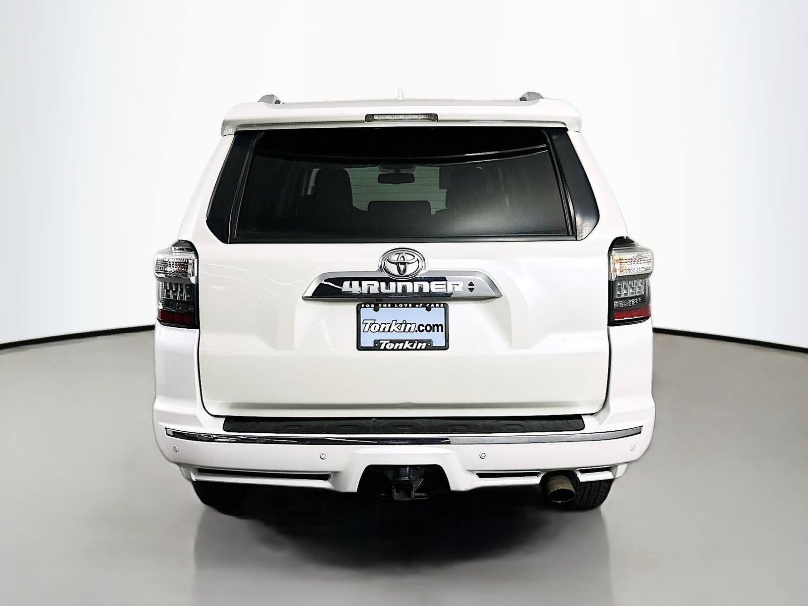 Used 2016 Toyota 4Runner Limited AWD/4WD image 7