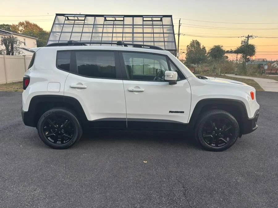 Used 2017 Jeep Renegade Altitude image 12