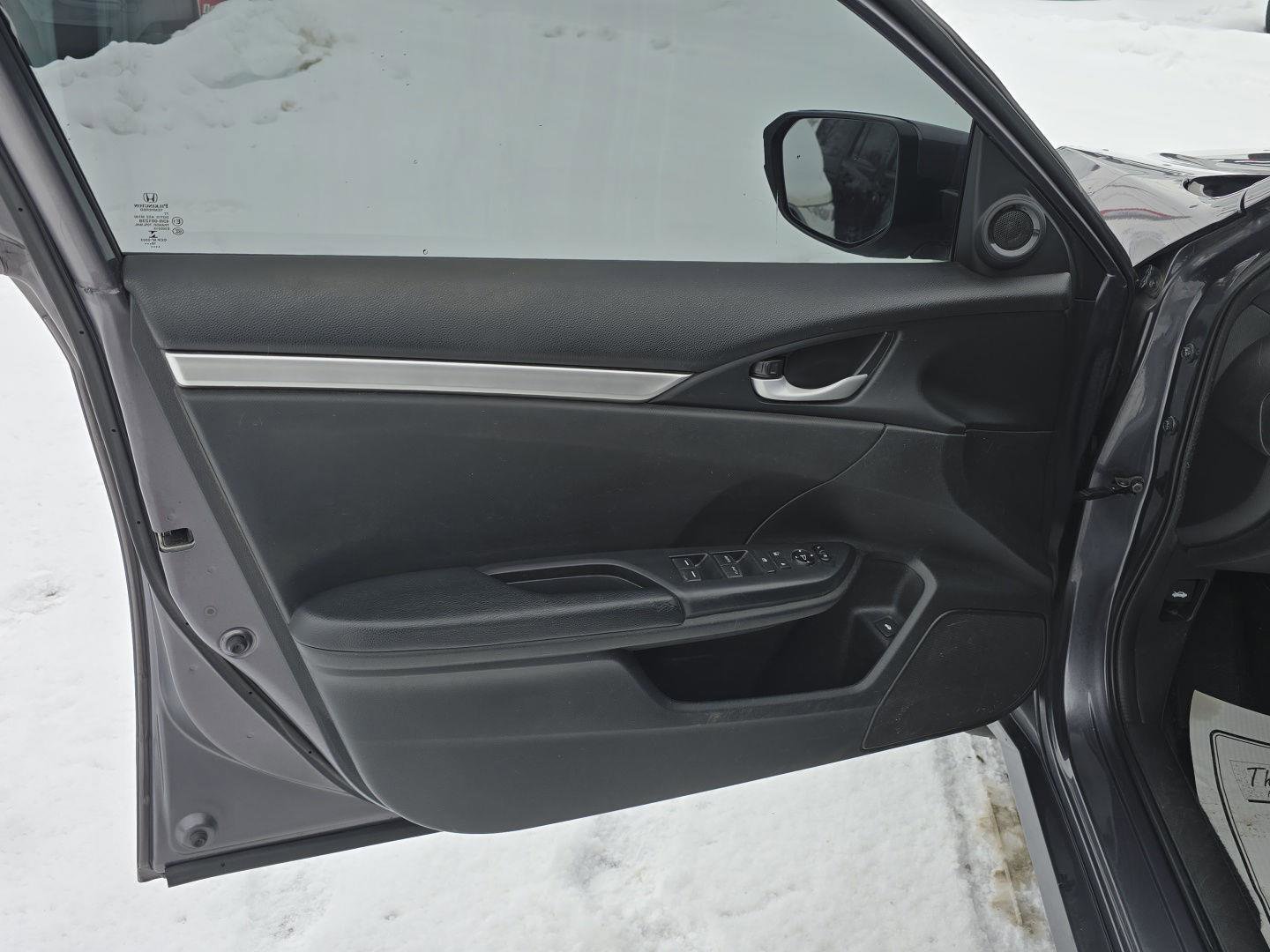 Used 2019 Honda Civic Sport image 9