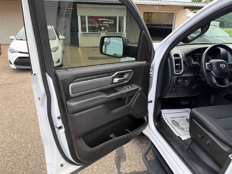 Used 2022 RAM 1500 Big Horn RWD image 34